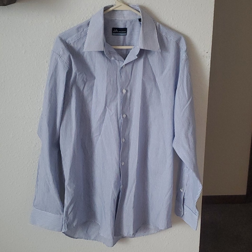 Men's dress shirt